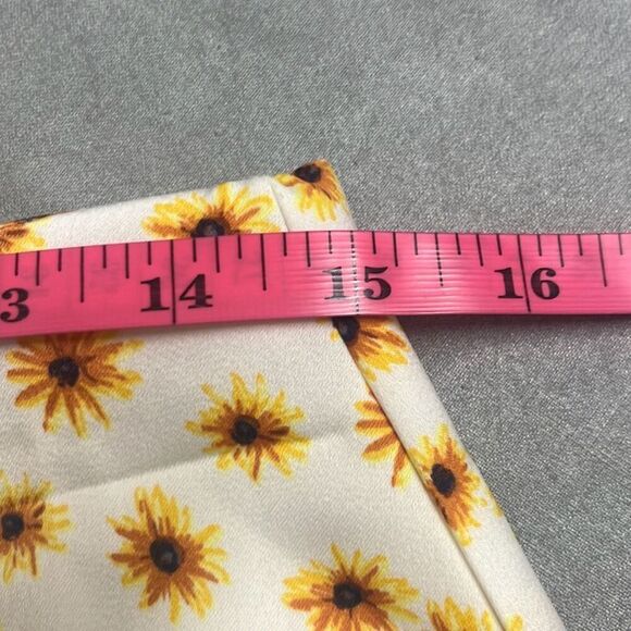 Revolve Weworewhat Ivory Yellow Ditsy Daisies Mini Slip Skirt Lined Medium NWT - Picture 8 of 10